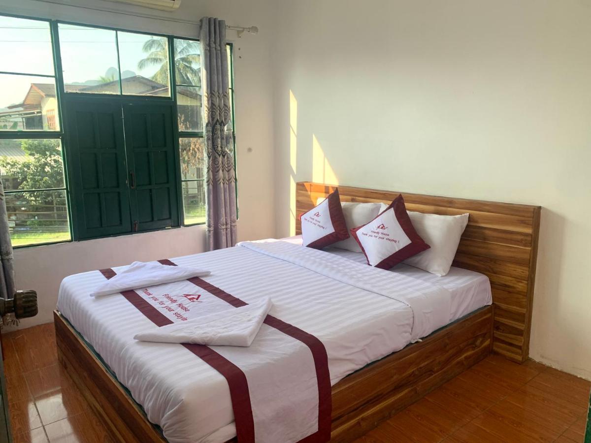 Vang Vieng Lily Backpackers Hostel 외부 사진