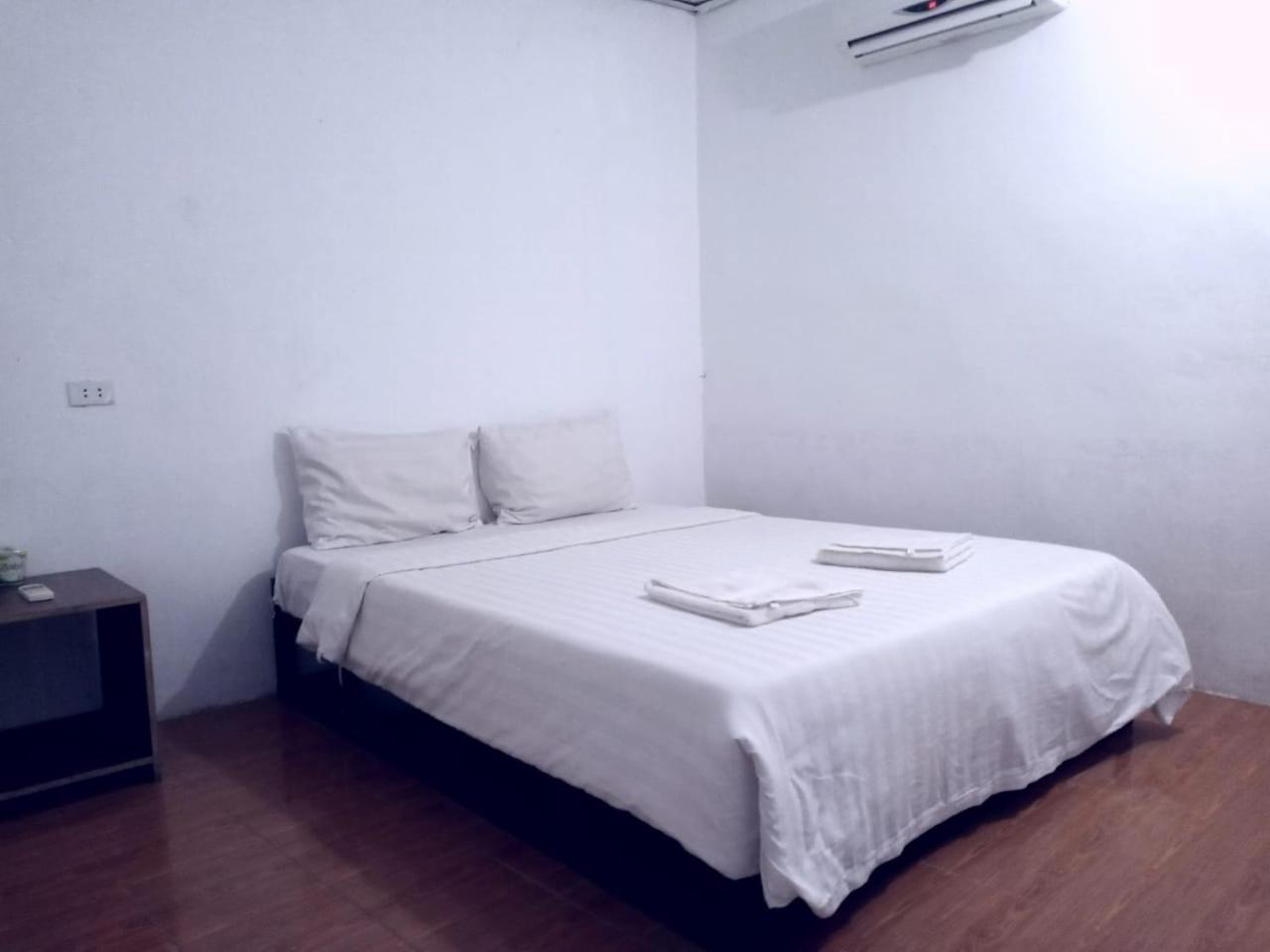 Vang Vieng Lily Backpackers Hostel 외부 사진